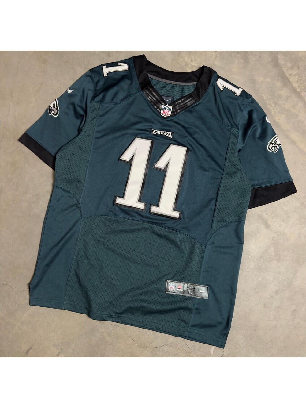 Nike Philadelphia Eagles Wentz Jersey Mens 52 Green NFL
